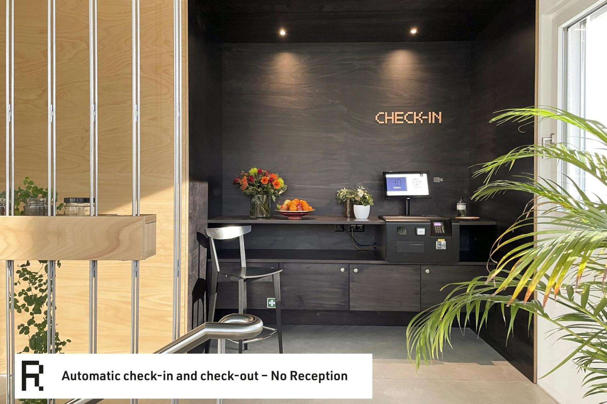 Riva Rooms & Studios - Check-In 24Hr Minusio Bagian luar foto